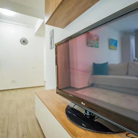 Modern Ap - Terrace - Parking Apartmán
