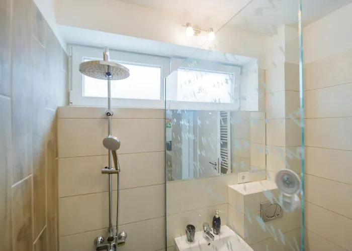 Modern Ap - Terrace - Parking *